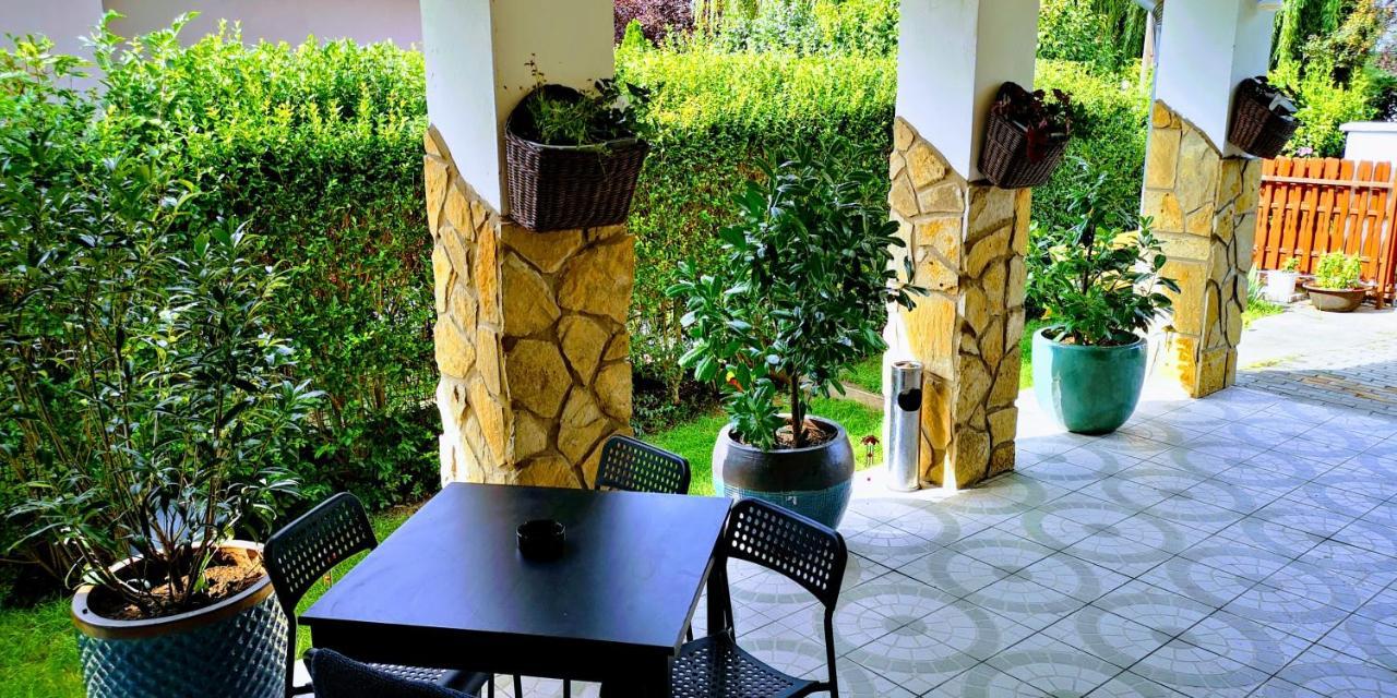Arvalanyhaj Home Apartman Херцегалом Экстерьер фото
