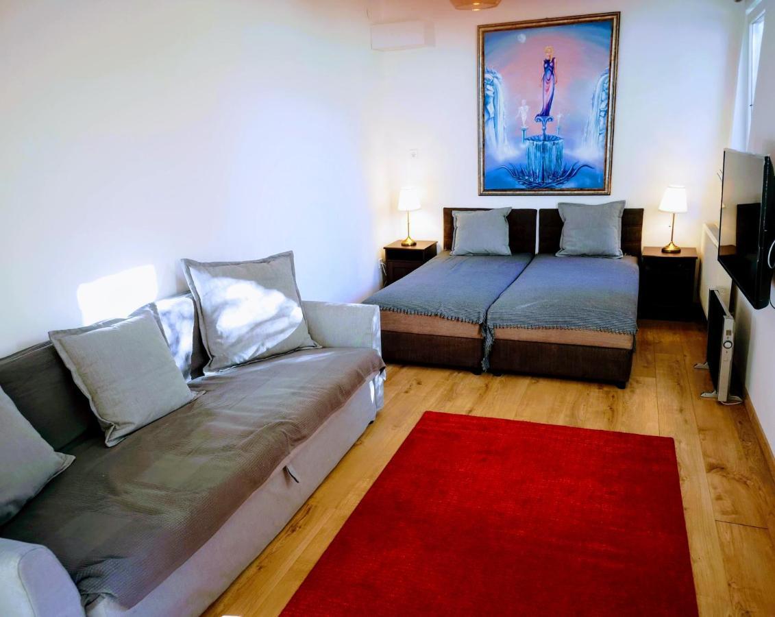 Arvalanyhaj Home Apartman Херцегалом Экстерьер фото